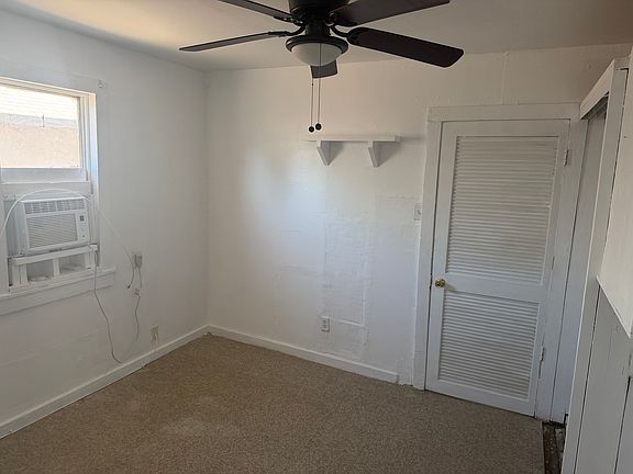 4th image of 107 Clyde St #107