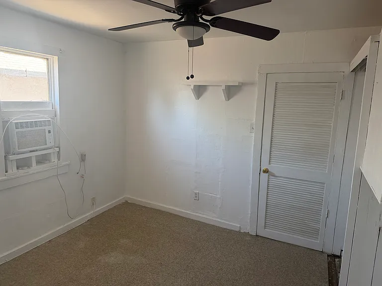 107 Clyde St #107 — Photo 4
