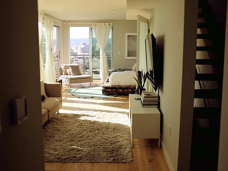1729 Lucile Ave — Photo 30
