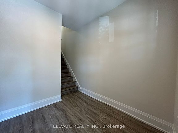 5th image of 624 Christie St #2