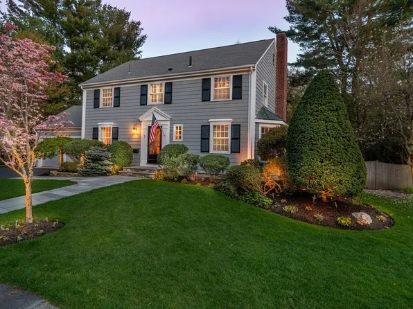 94 Suffolk Rd, Wellesley, MA 02481