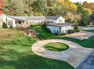 8442 E McNelly Rd, Bentonville, AR 72712