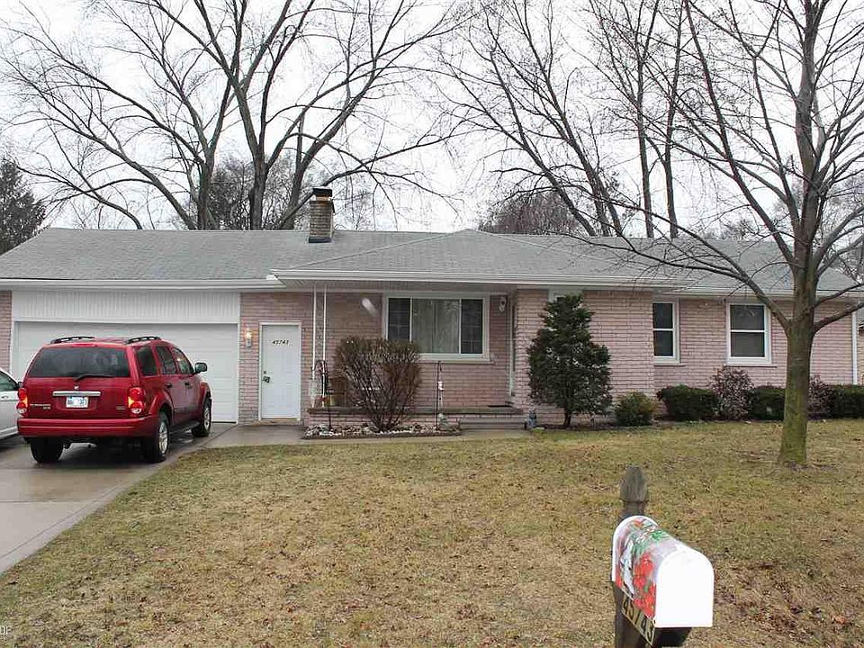 1st image of 45743 Cumberland St
