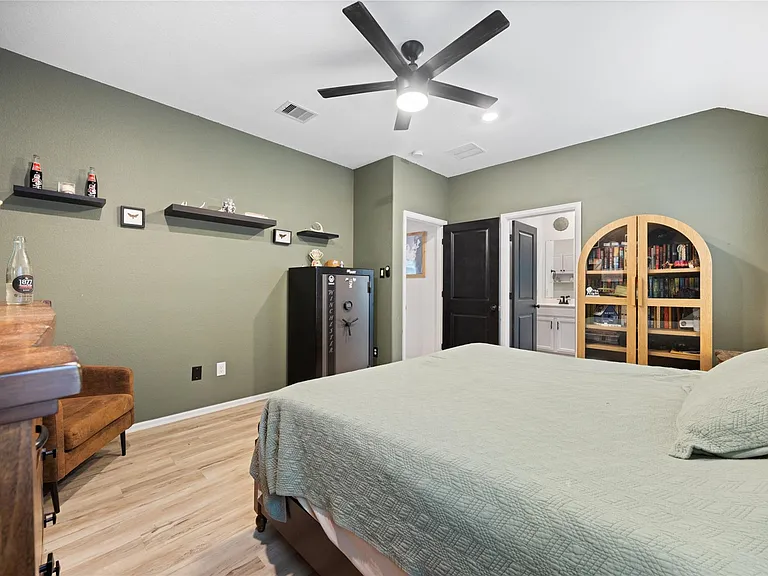 10417 Pineland Dr — Photo 11