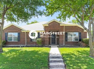 813 Keswick Dr, Desoto, TX 75115