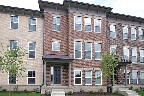 933 Yorkshire Ln Photo 1