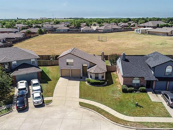 2nd image of 1405 Whispering Cove Trl