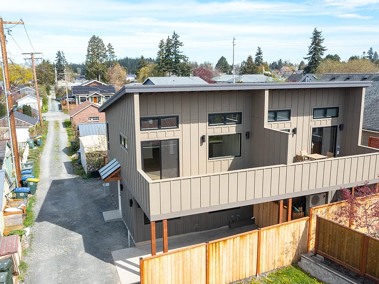 2517 Vallette St #101 — Photo 29