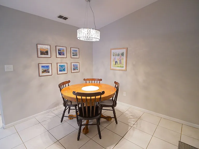 129 Whetherbine Way W — Photo 7