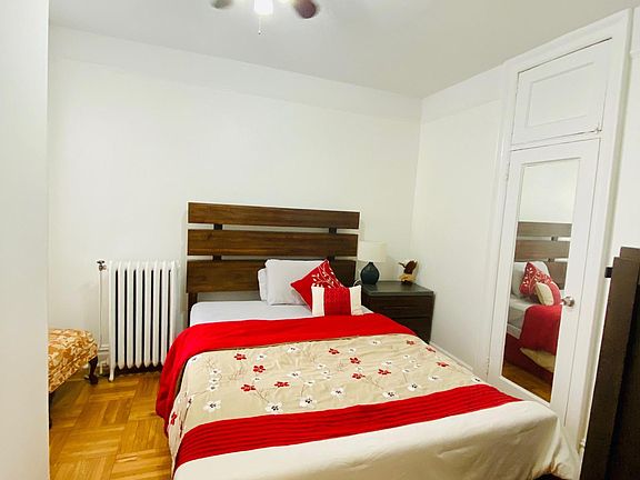 5th image of 53 Duncan Ave APT 23