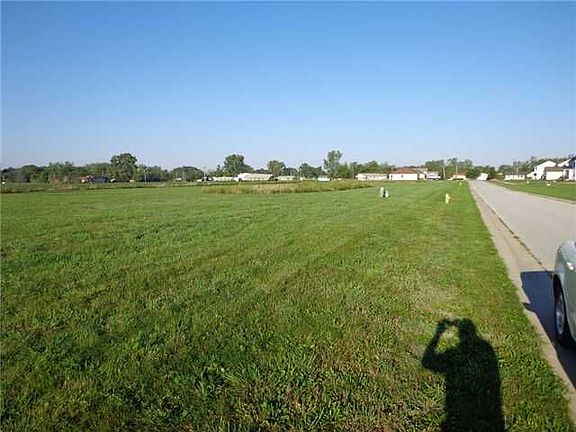 3rd image of 29833 E Freedom Dr