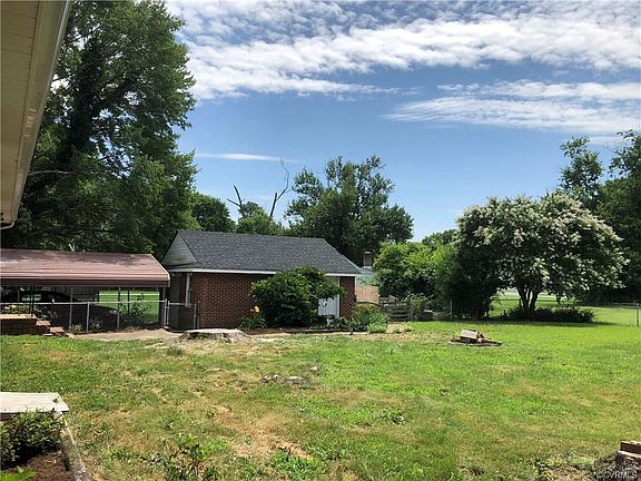 4th image of 5407 Bryce Ln
