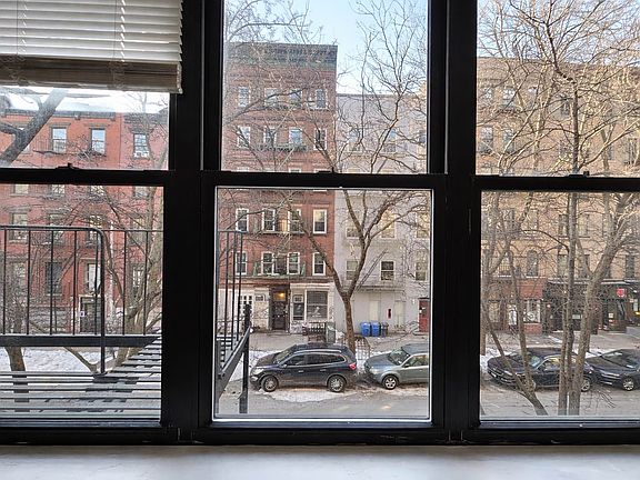 2nd image of 225 E 10th St APT 3B