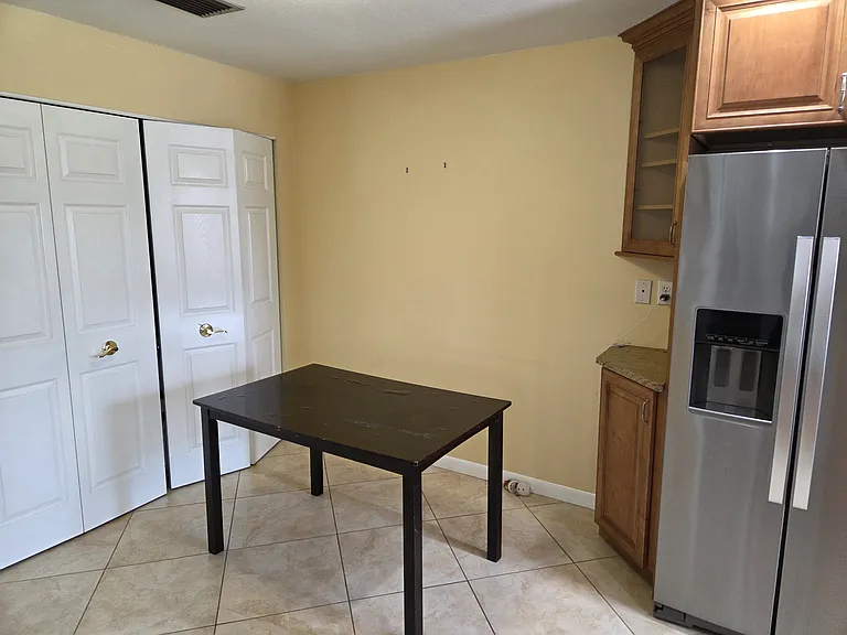 3247 38th Way S #E — Photo 10