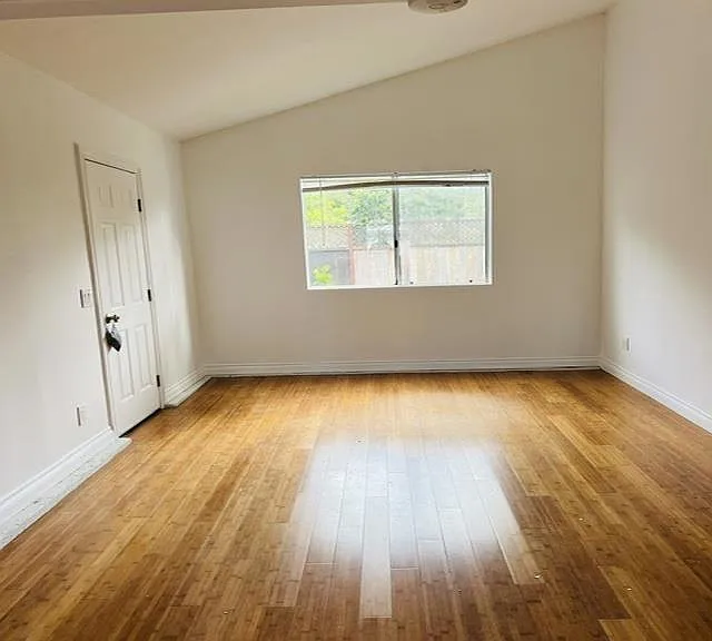4512 Salisbury Dr — Photo 23