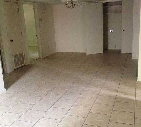 2nd image of 3019 Laura Ln #A