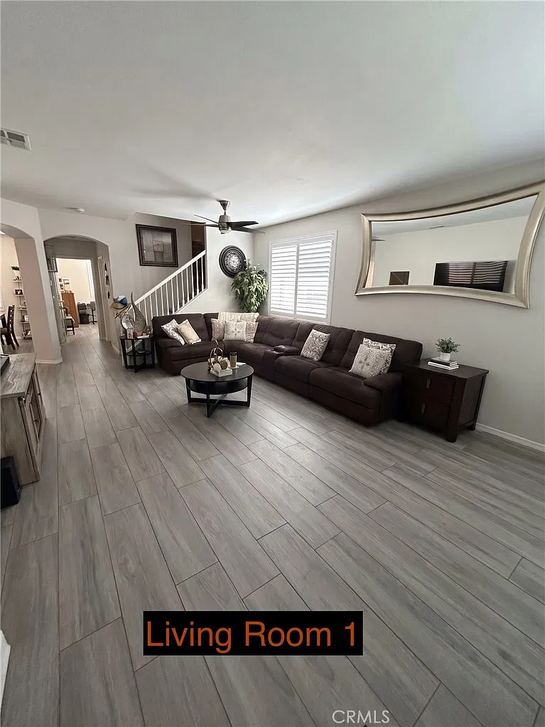 4 bed, 2717 sqft, $3,000 — Photo 2