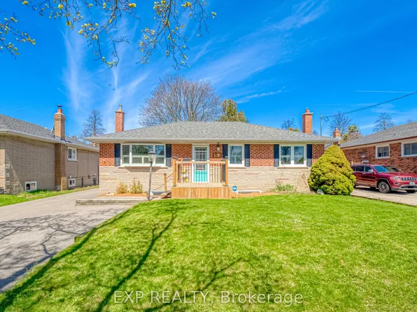752 Eastbourne Ave, Oshawa, ON L1G 1P3