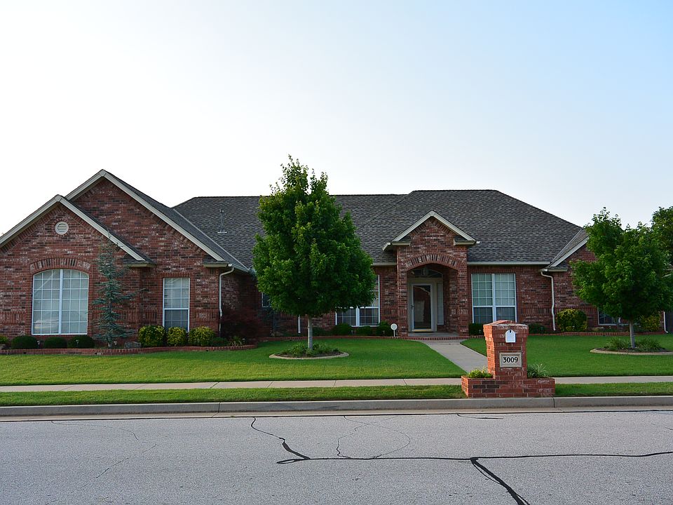 1st image of 3009 SW 110th St