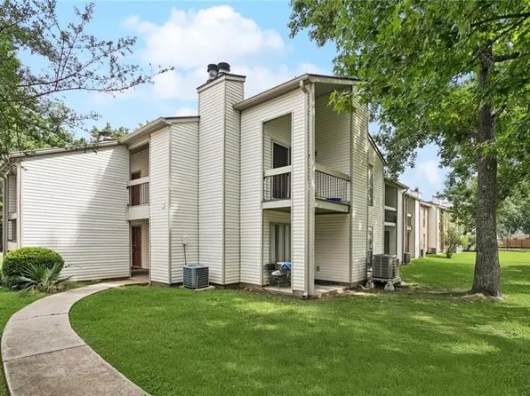 303 Parkview Blvd, Mandeville, LA 70471