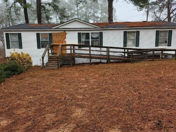 105 S Union St, Lone Star, TX 75668