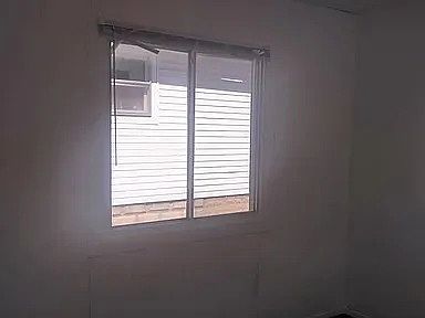 4th image of 523 S Drexel Ave