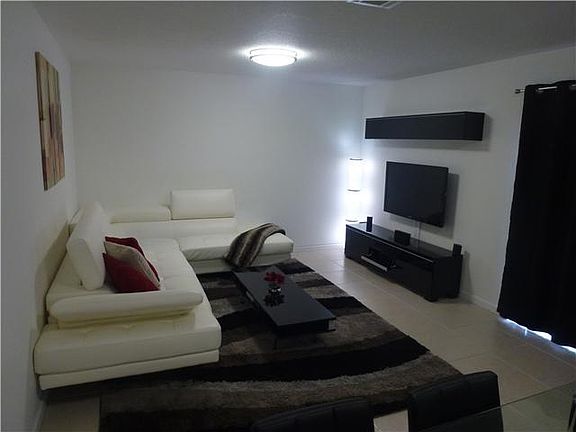 3rd image of 4190 TURNBERRY #1301