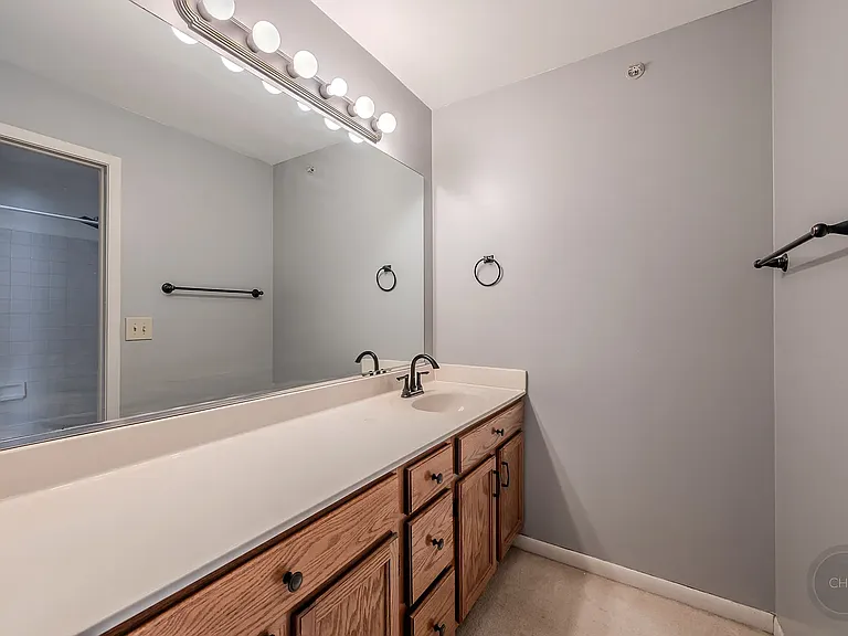 1136 E Cambria Ln S #1136 — Photo 9
