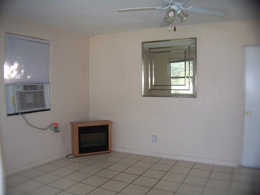 3rd image of 714 Daniels Ave APT 1