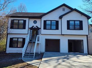 2045 Red Rose Ln, Loganville, GA 30052