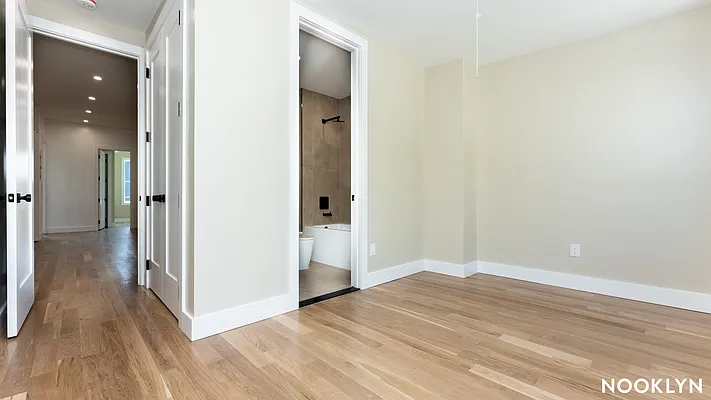 Rented by Nooklyn NYC LLC | media 19