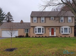 1240 Brownwood Dr, Bowling Green, OH 43402