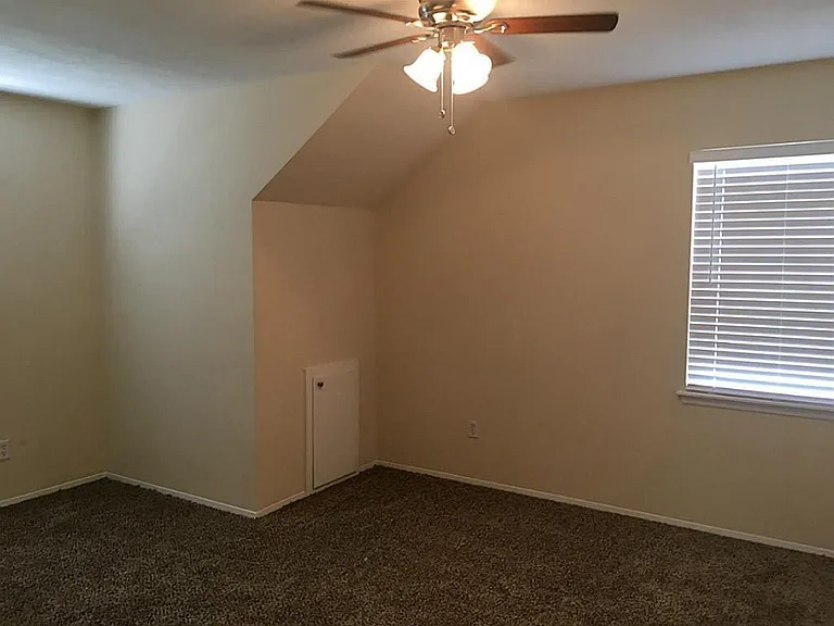 5115 Tashkent Dr — Photo 11