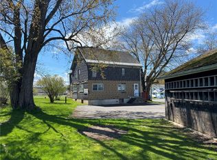 73 Burrstone Rd, New York Mills, NY 13417