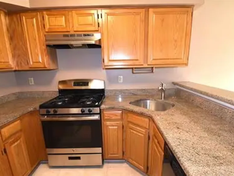 162 Salem Rd — Photo 10