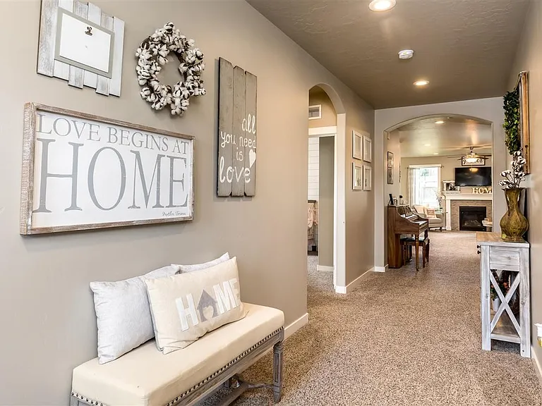 9549 Goldenpond Ct — Photo 33