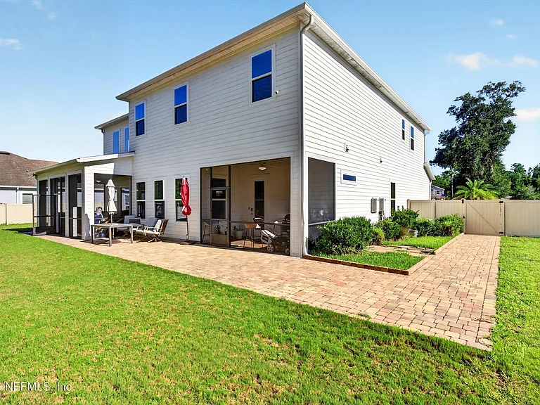 22 Azura Point — Photo 10