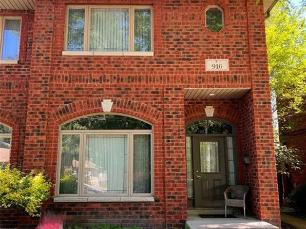 916 Monmouth Rd, Windsor, ON N8Y 3L7