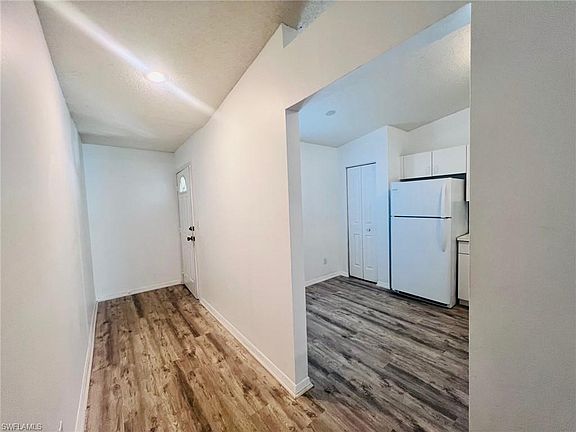 5th image of 955 New Waterford Dr #D-202