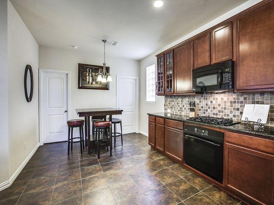 1st image of 3525 Porter Creek Dr