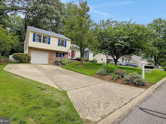 2nd image of 653 Bay Green Dr