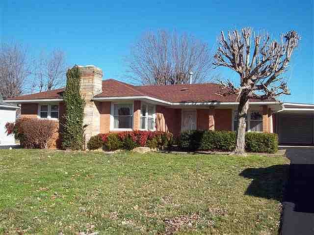 1st image of 734 Vivian Dr