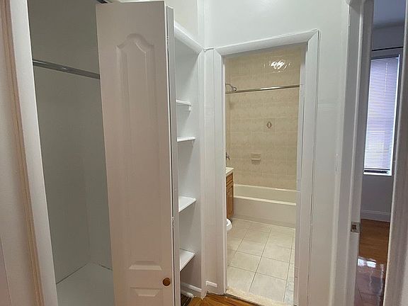 4th image of 563 W 184th St #5T