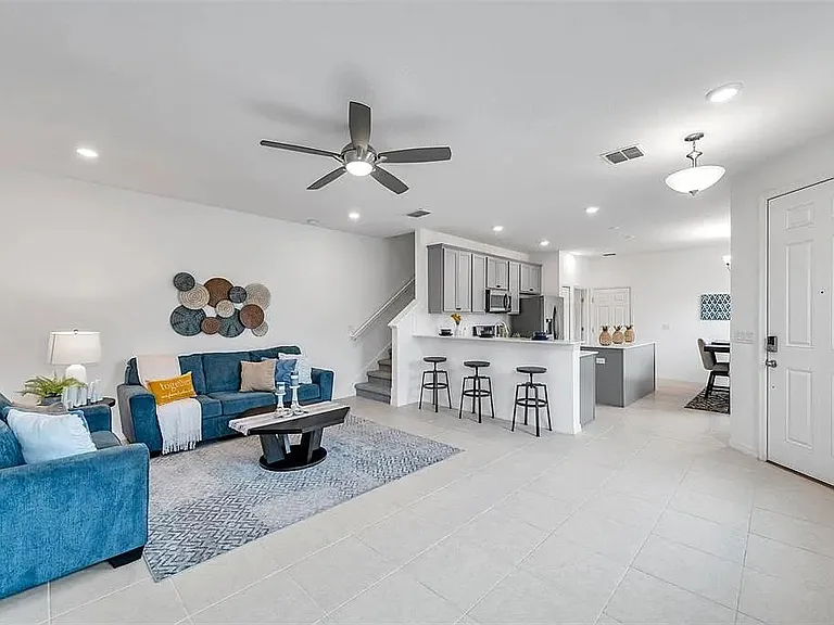 5728 Skytop Dr — Photo 3