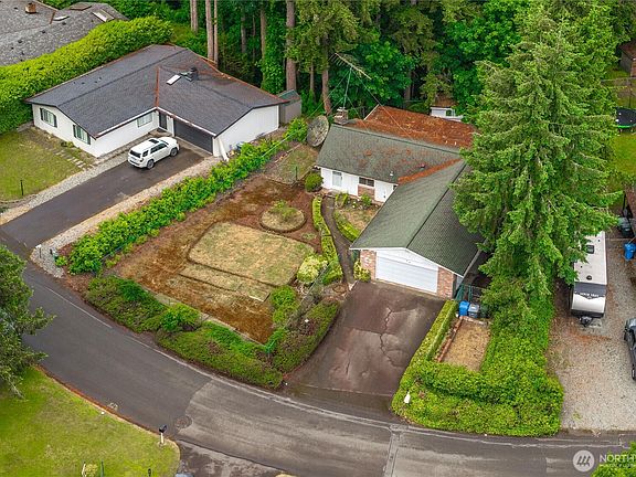 2nd image of 108 Haman Lane W