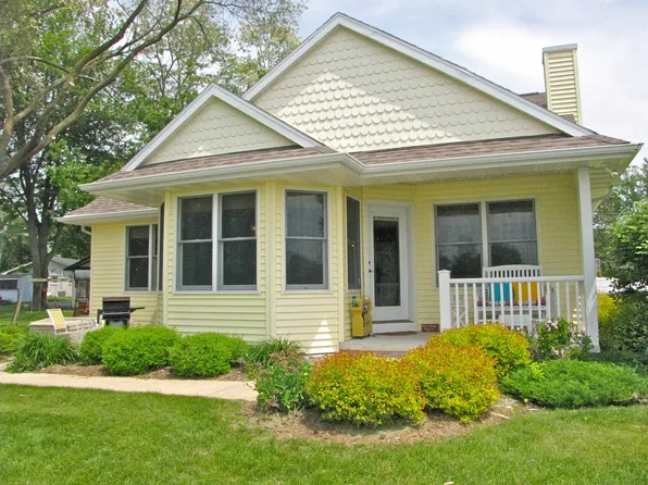 557 Gold St #401, Green Lake, WI 54941