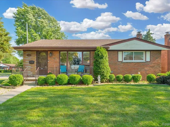 846 Moulin Ave, Madison Heights, MI 48071