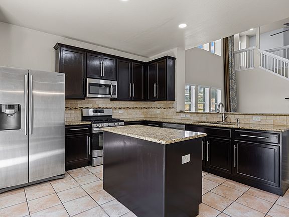 5th image of 1060 Zeus Cir