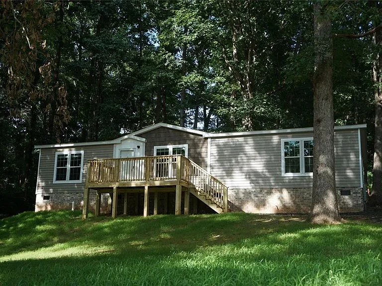 210 Woodland St — Photo 1