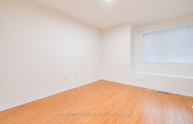 Oakville Townhouse for rent - 3 Bedrooms — photo 17